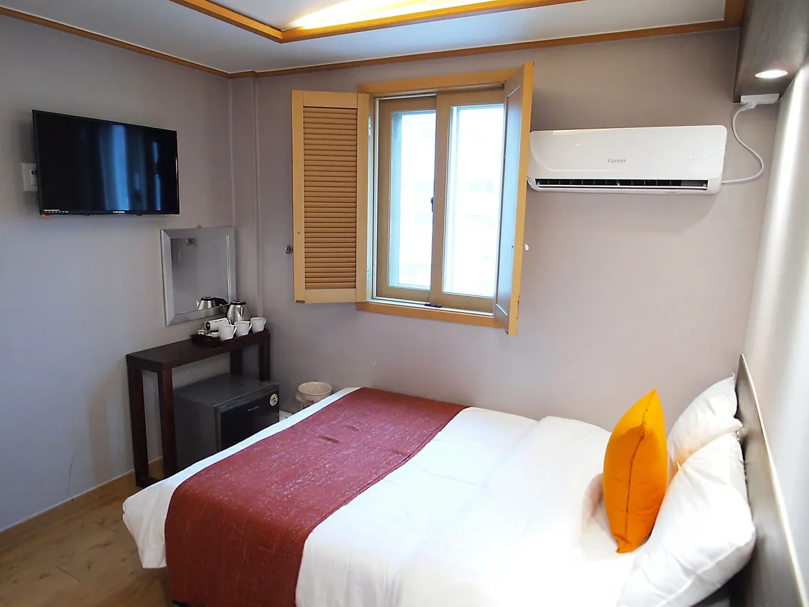 Hotel Park Hill Myeongdong — ภาพห้องพักและบรรยากาศ