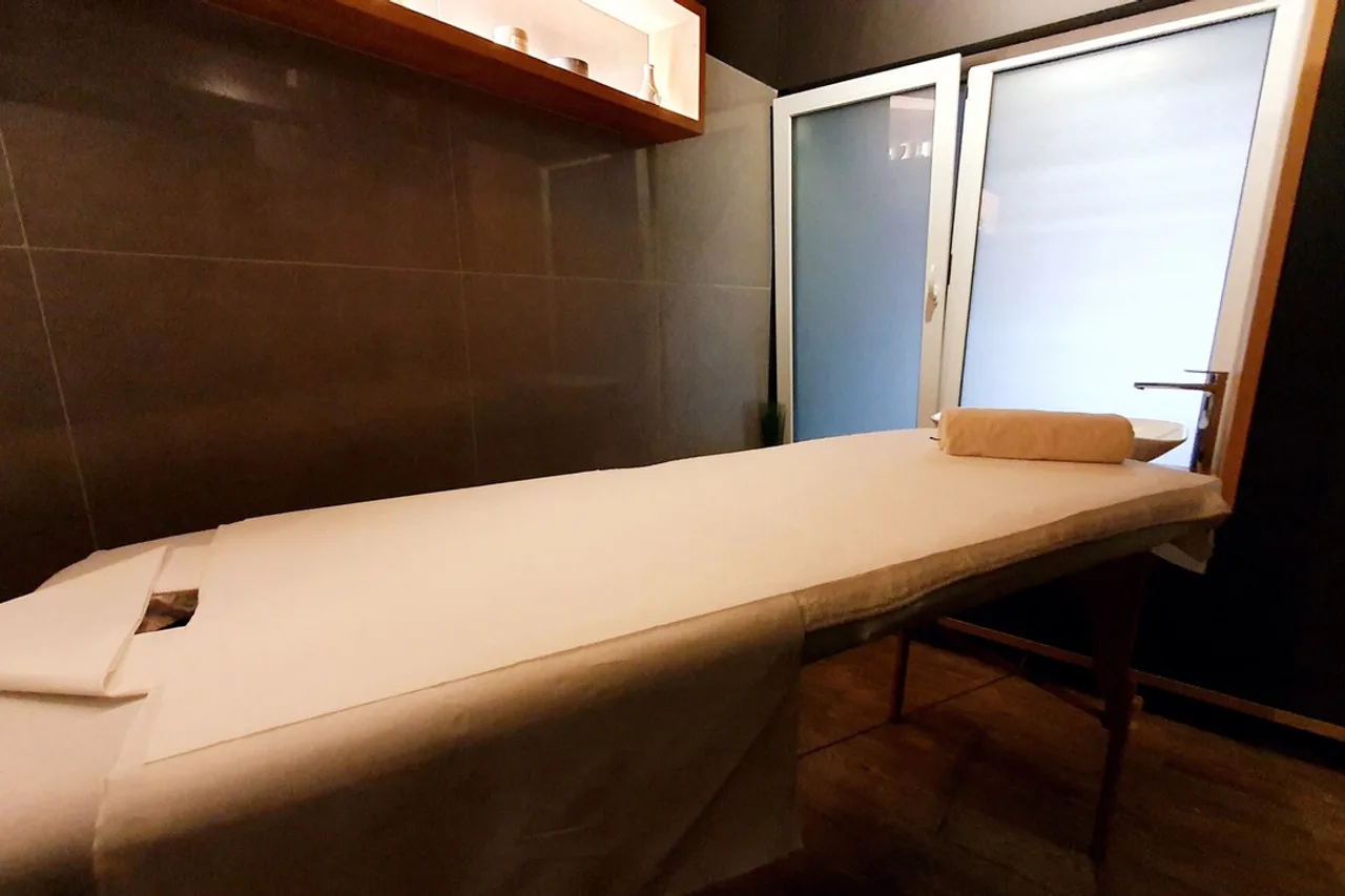 Hotel Pasha — ภาพห้องพักและบรรยากาศ