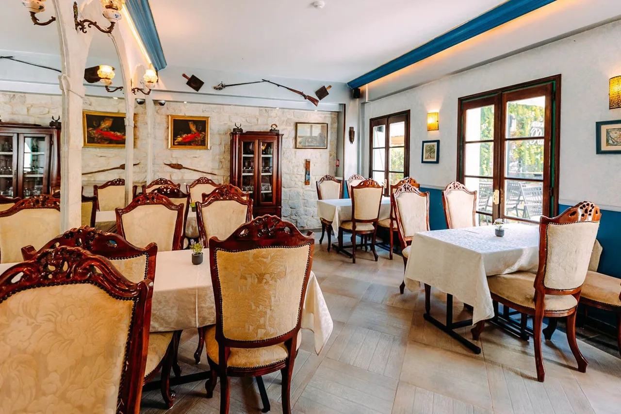 Hotel Pasike — rooms and atmosphere