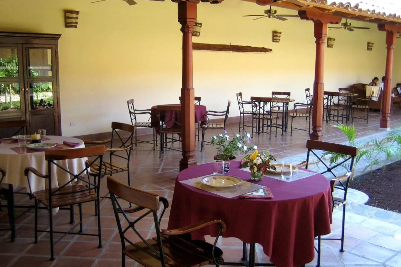 Hotel Patio del Malinche — ภาพห้องพักและบรรยากาศ