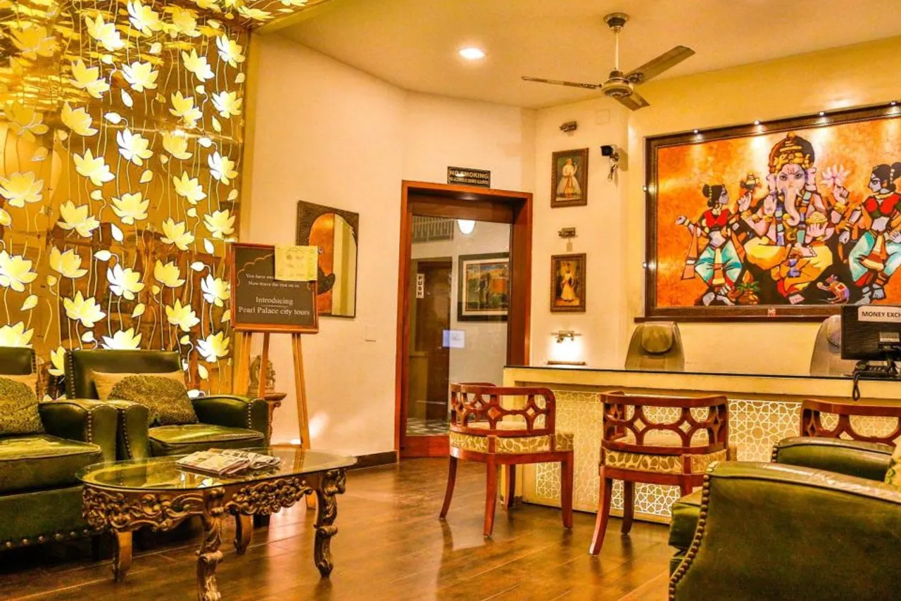 Hotel Pearl Palace — rooms and atmosphere