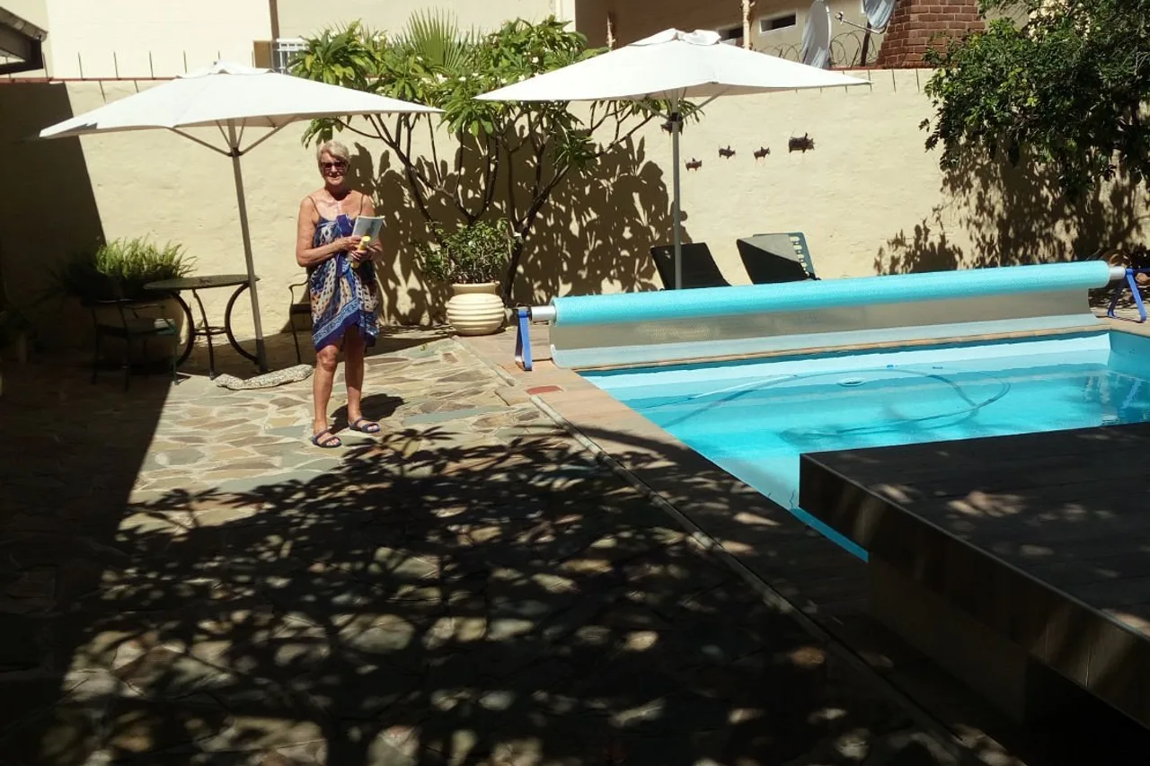 Hotel Pension Steiner — ภาพห้องพักและบรรยากาศ