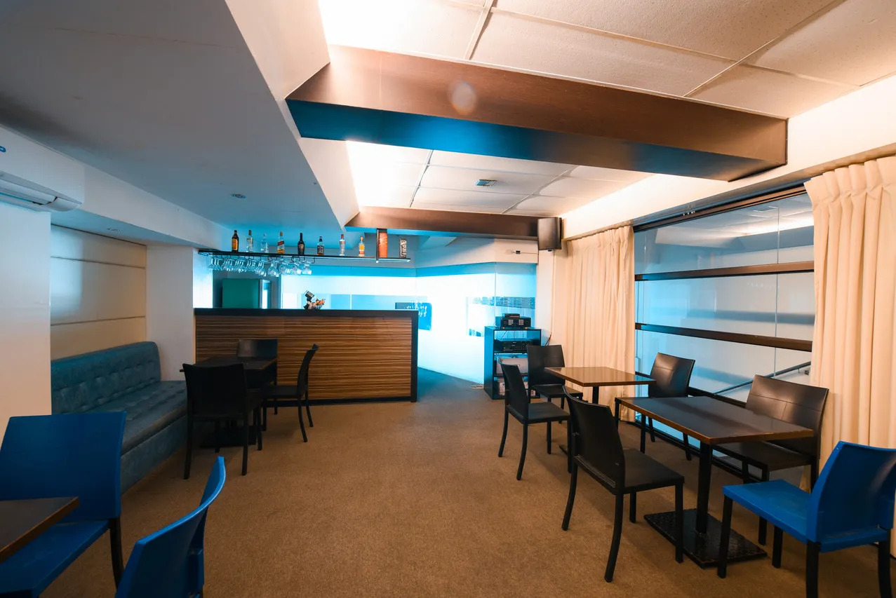Hotel Pier Cuatro — rooms and atmosphere