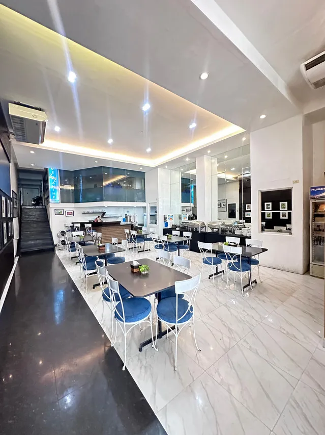 Hotel Pier Cuatro — rooms and atmosphere