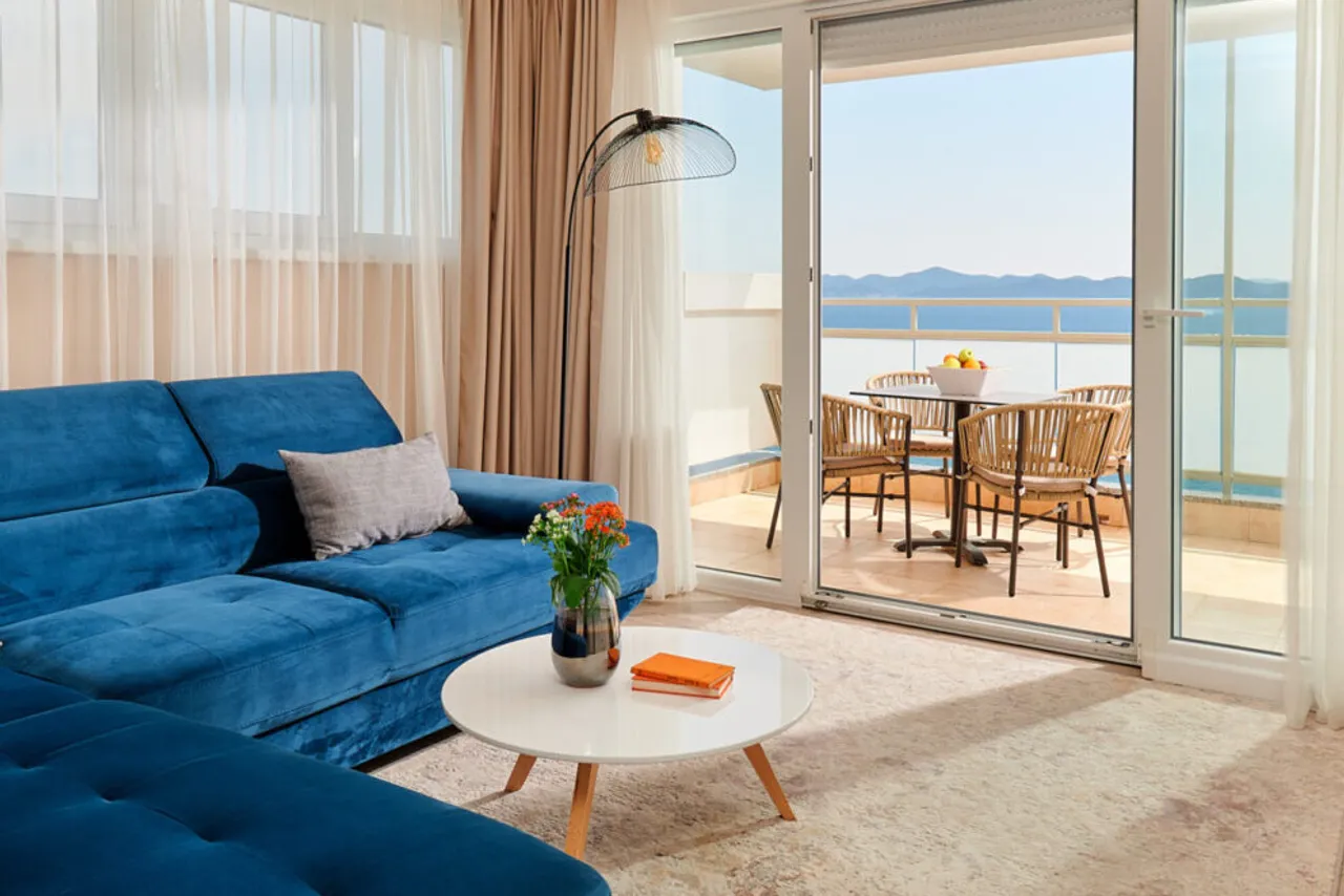Hotel Pinija — rooms and atmosphere