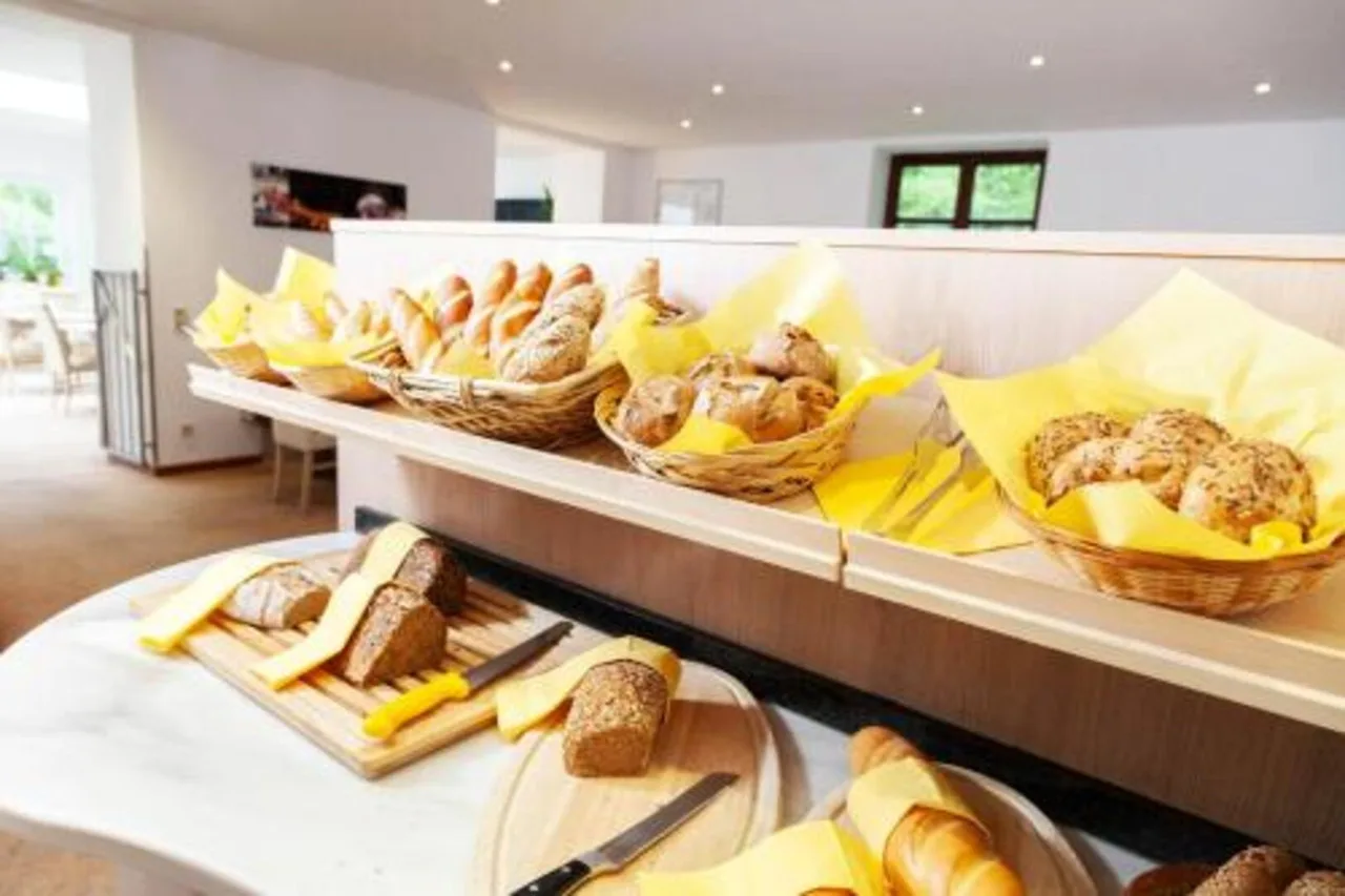 Hotel Plattenwirt — ภาพห้องพักและบรรยากาศ