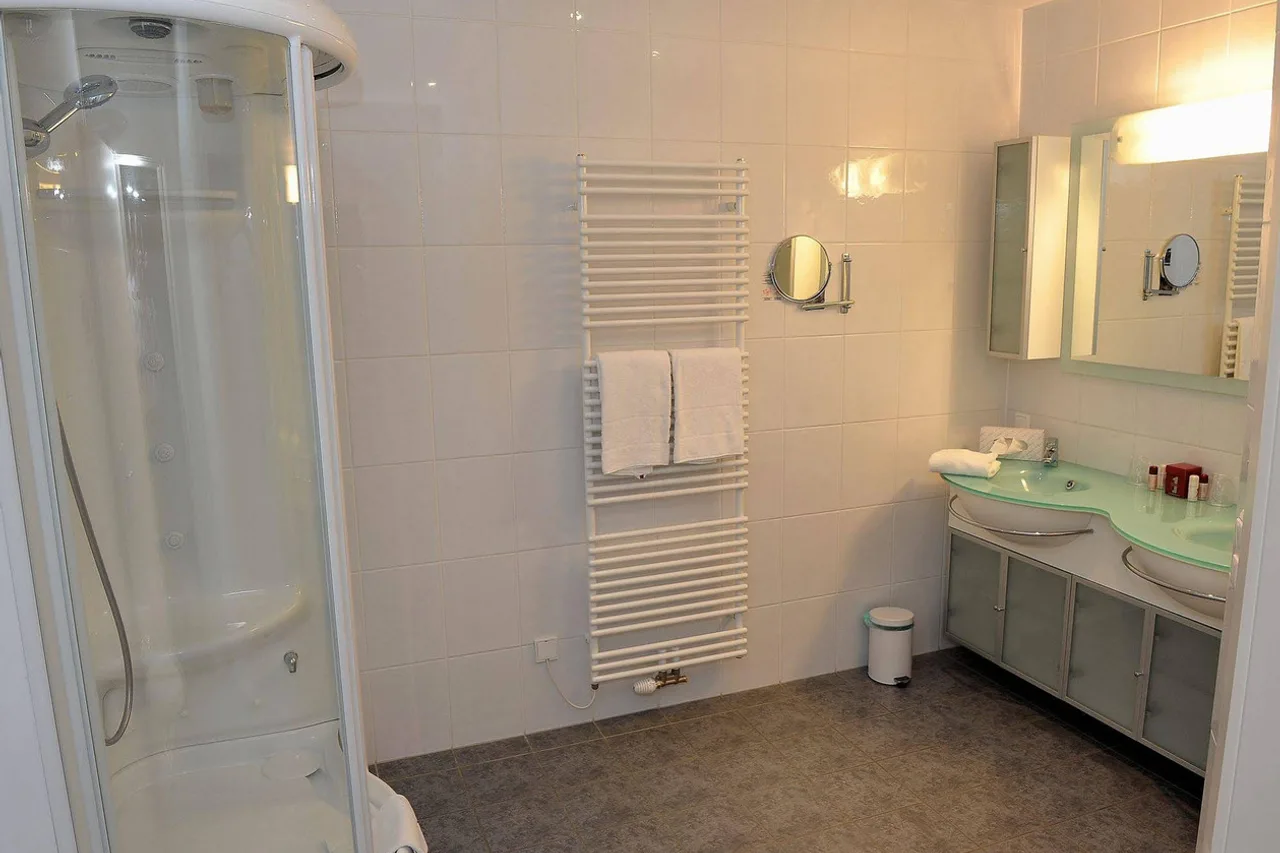Hotel Plattenwirt — ภาพห้องพักและบรรยากาศ