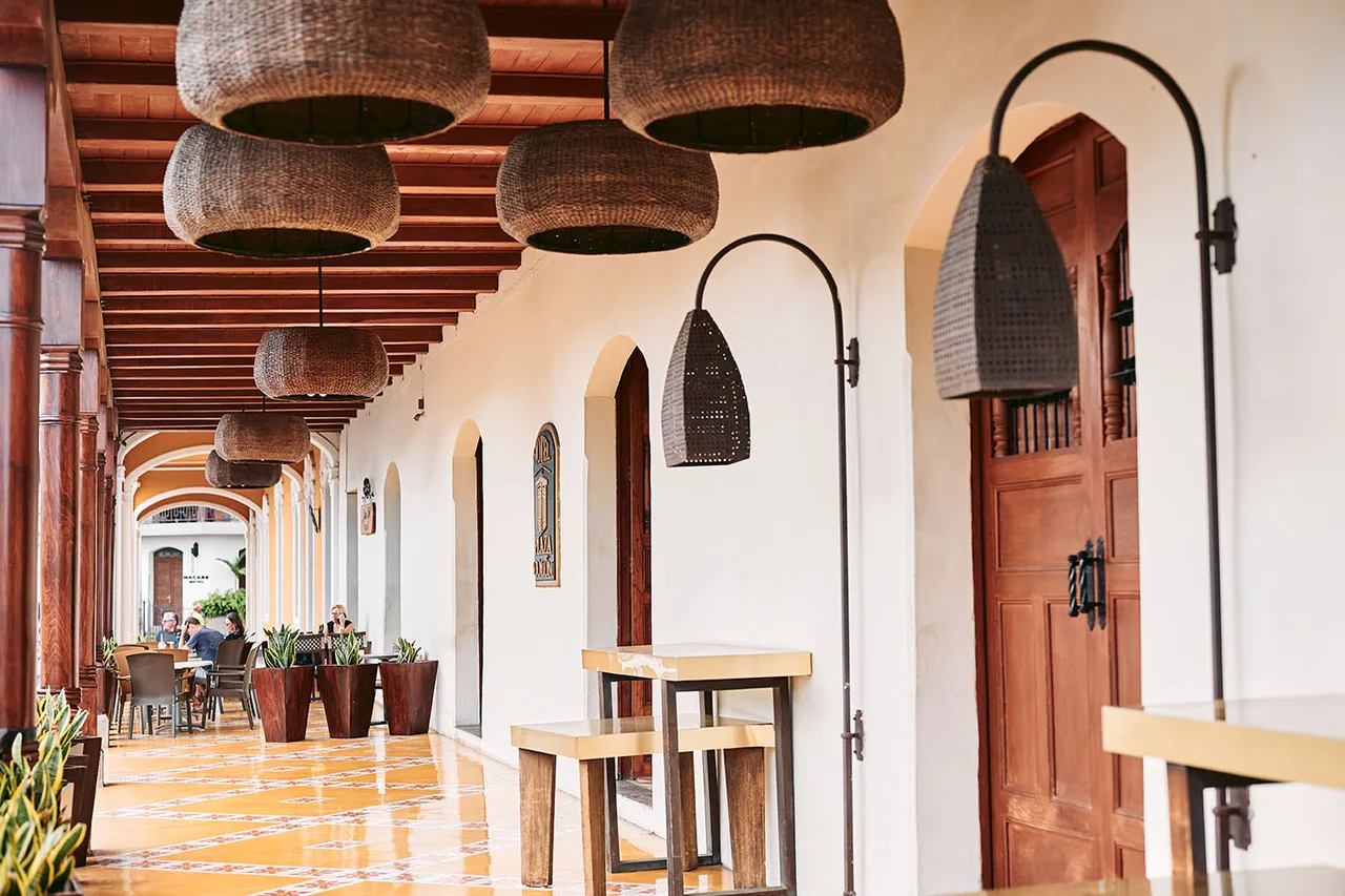 Hotel Plaza Colón — ภาพห้องพักและบรรยากาศ
