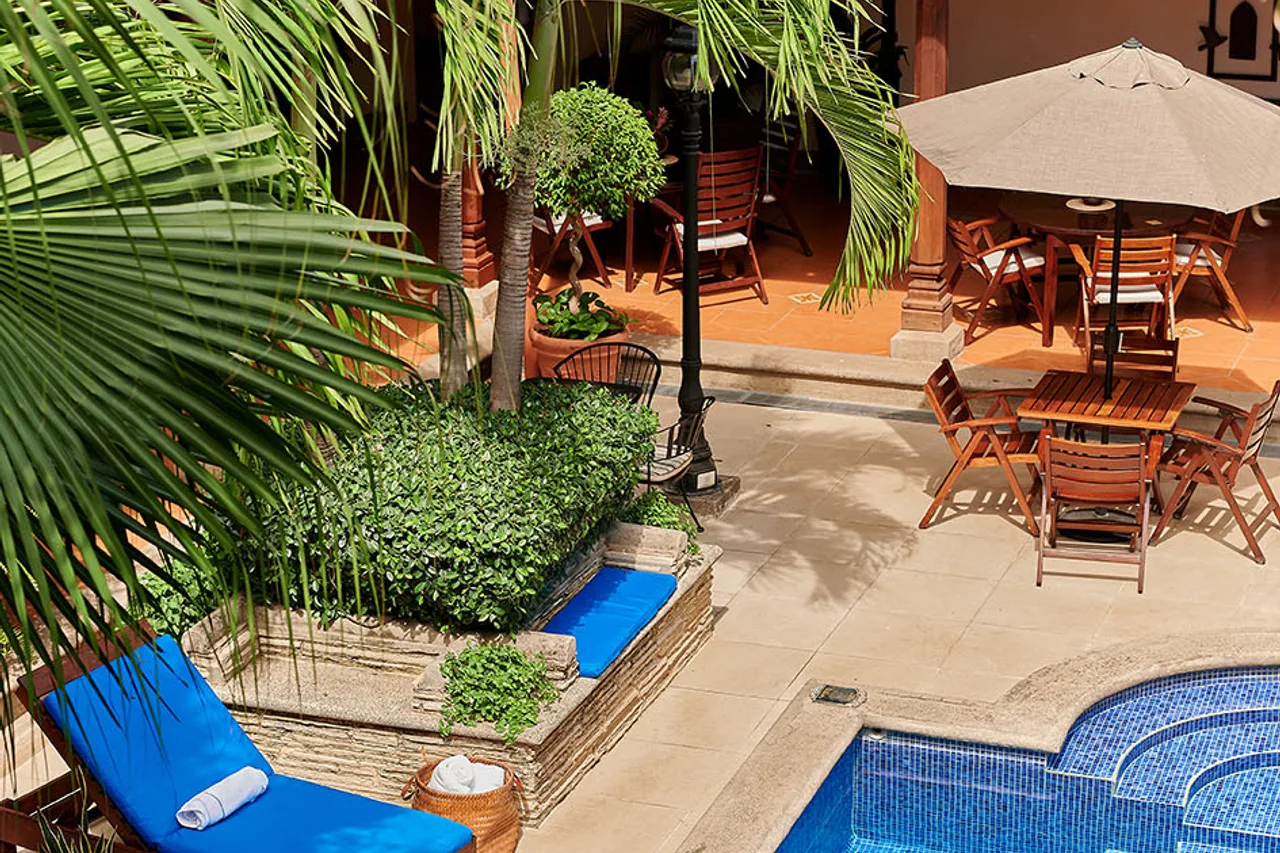Hotel Plaza Colón — ภาพห้องพักและบรรยากาศ