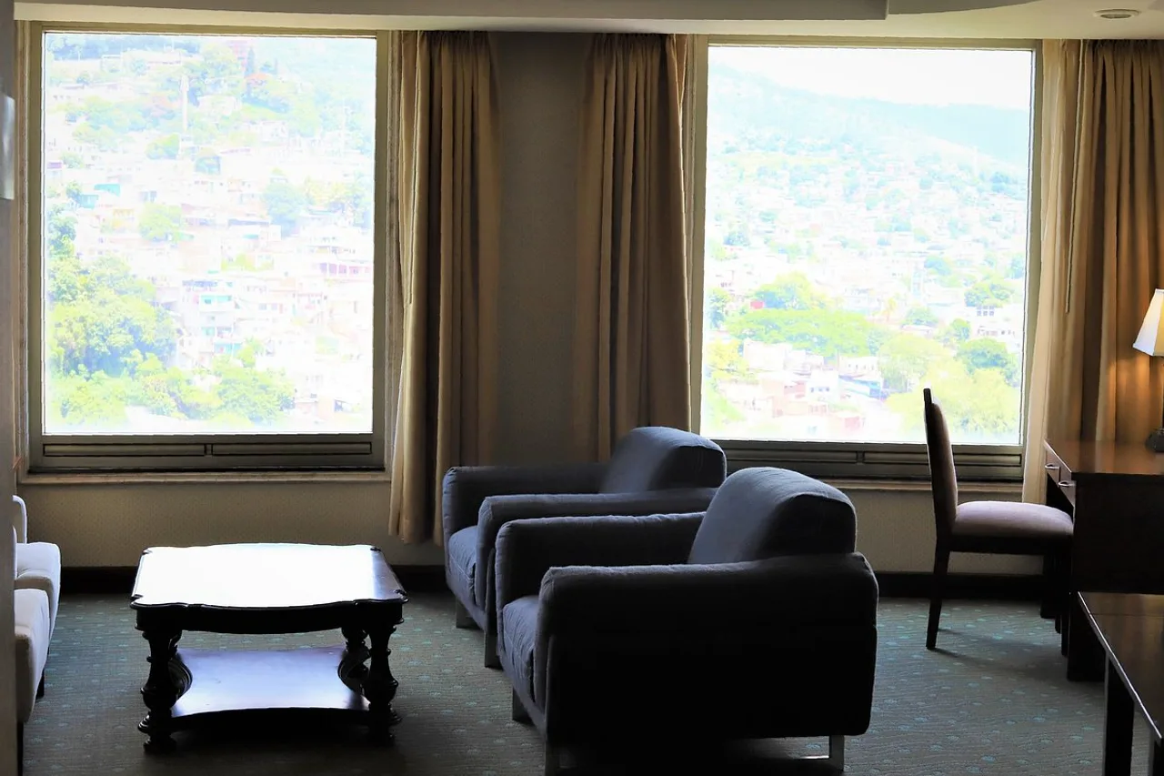 Hotel Plaza Juan Carlos — ภาพห้องพักและบรรยากาศ