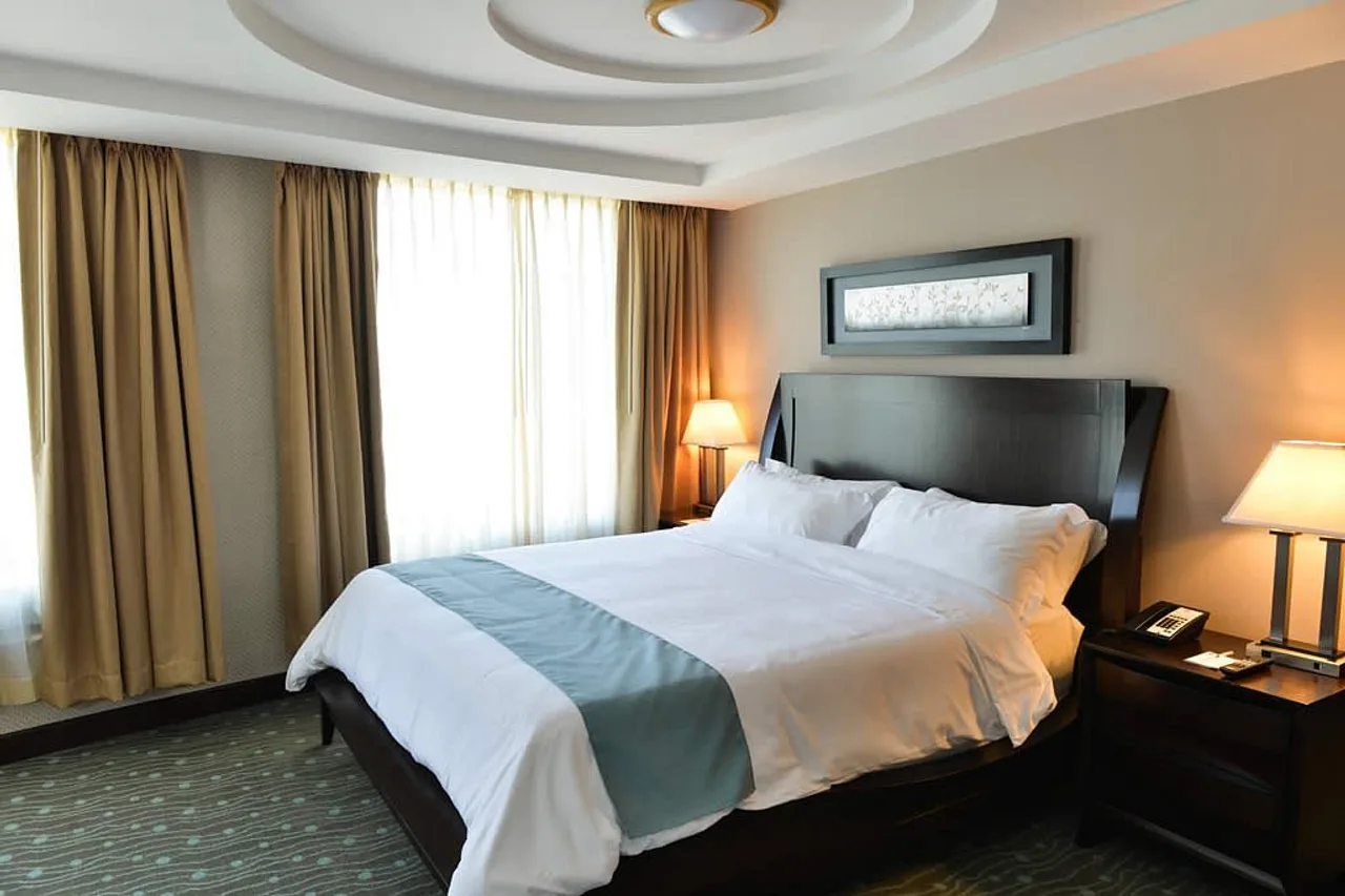 Hotel Plaza Juan Carlos — ภาพห้องพักและบรรยากาศ