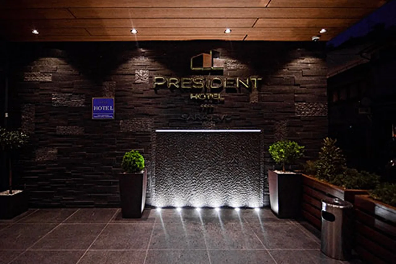 Hotel President Sarajevo — ภาพห้องพักและบรรยากาศ