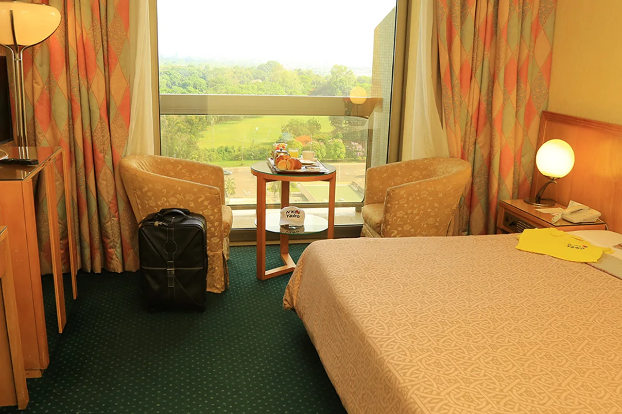 Hotel President — ภาพห้องพักและบรรยากาศ