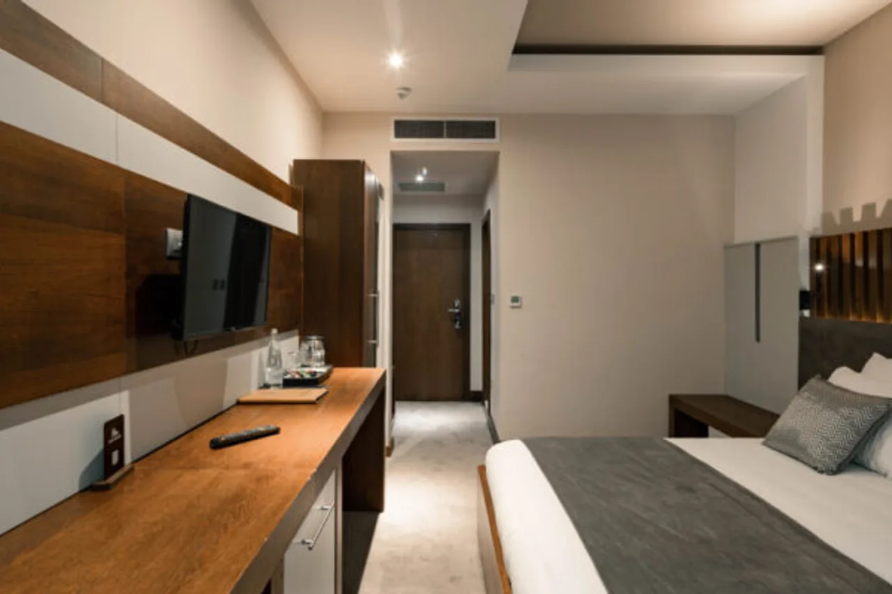 Hotel Prishtina — rooms and atmosphere
