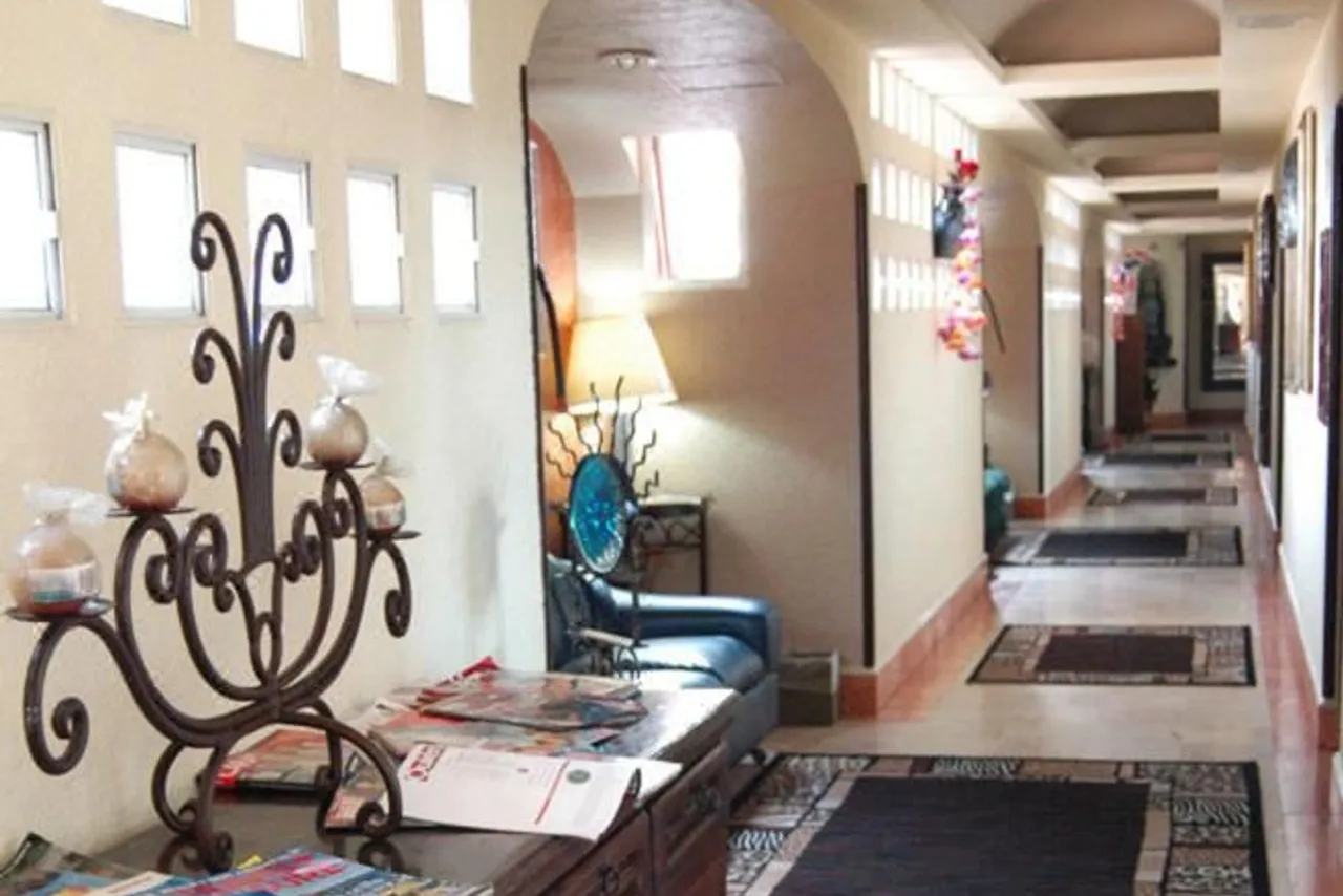 Hotel Real Azteca — ภาพห้องพักและบรรยากาศ