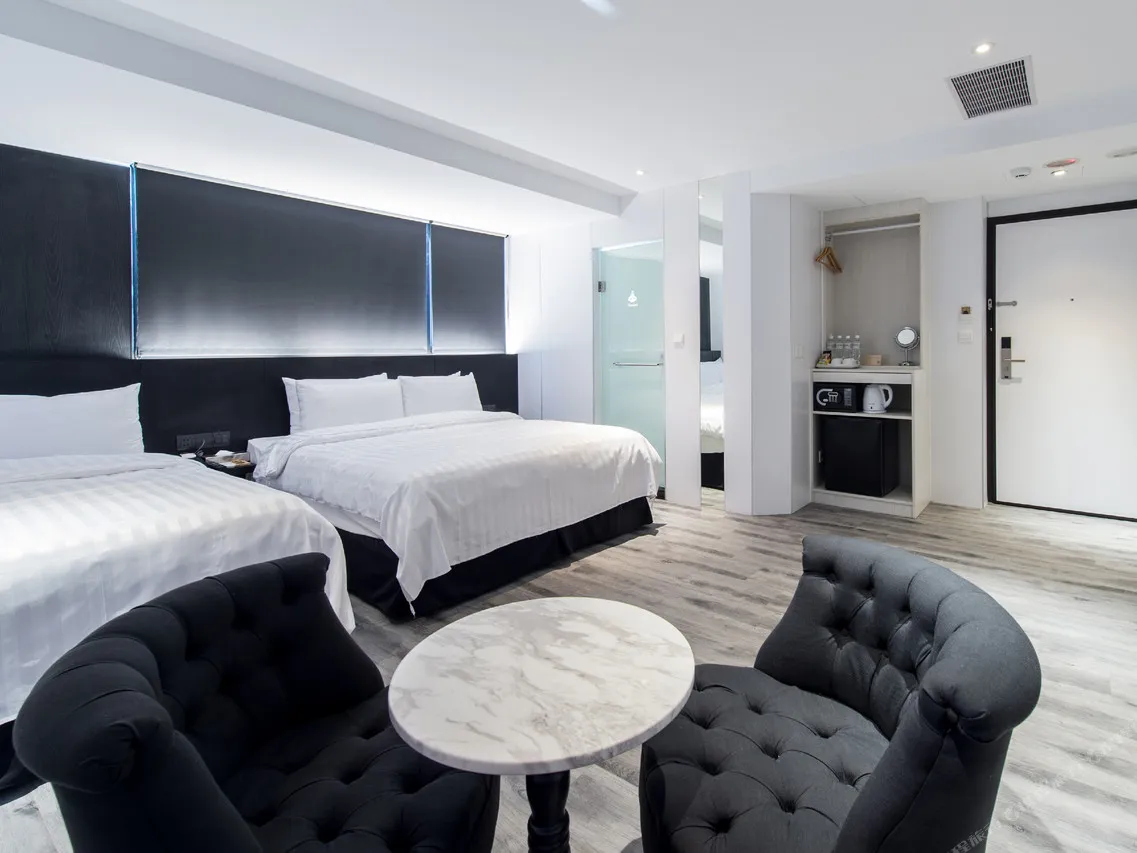 Hotel Relax III — ภาพห้องพักและบรรยากาศ