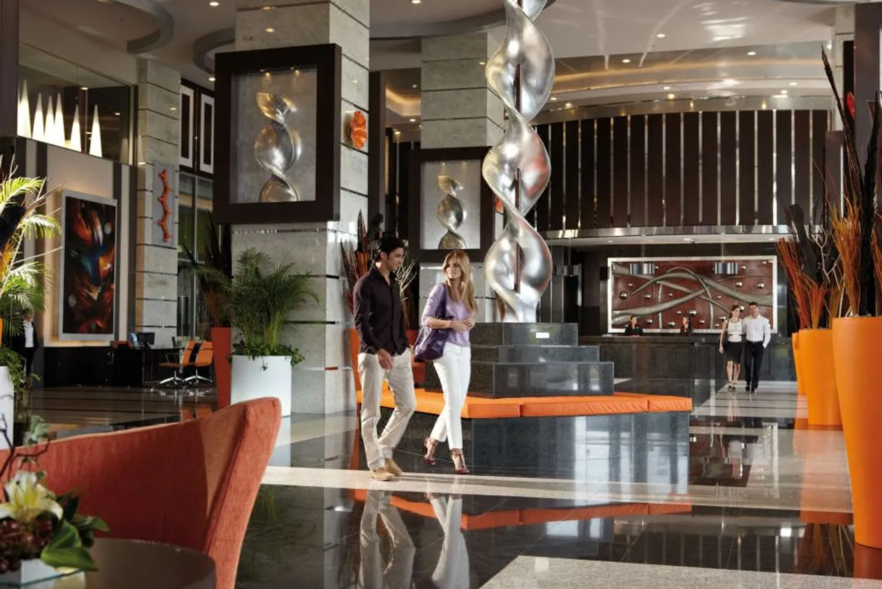 Hotel Riu Plaza Guadalajara — ภาพห้องพักและบรรยากาศ