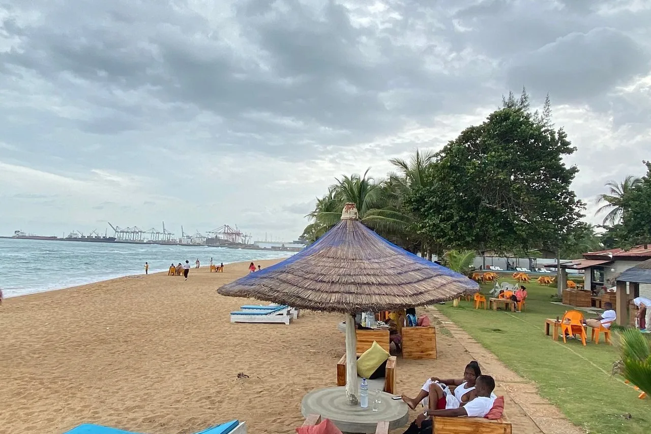 Hotel Riviera Ramatou Plage — โรงแรมในโลเม