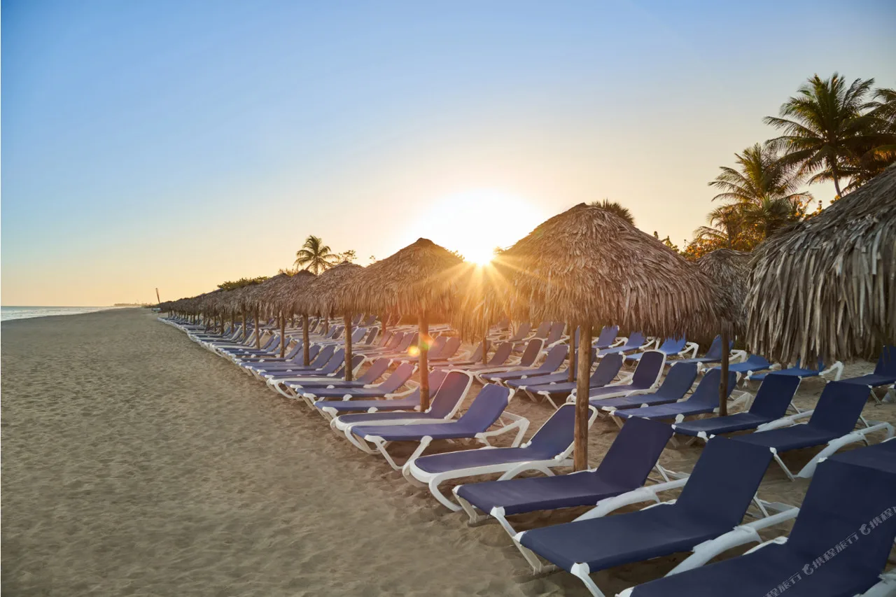 Hotel Roc Arenas Doradas — ภาพห้องพักและบรรยากาศ