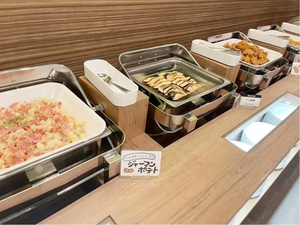 Hotel Route-Inn Sapporo Ekimae Kitaguchi — rooms and atmosphere