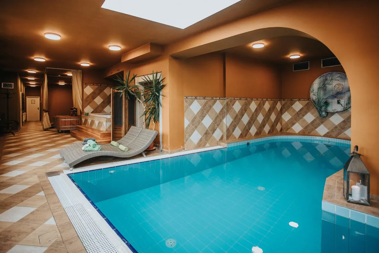 Hotel Ruze & Wellness — rooms and atmosphere