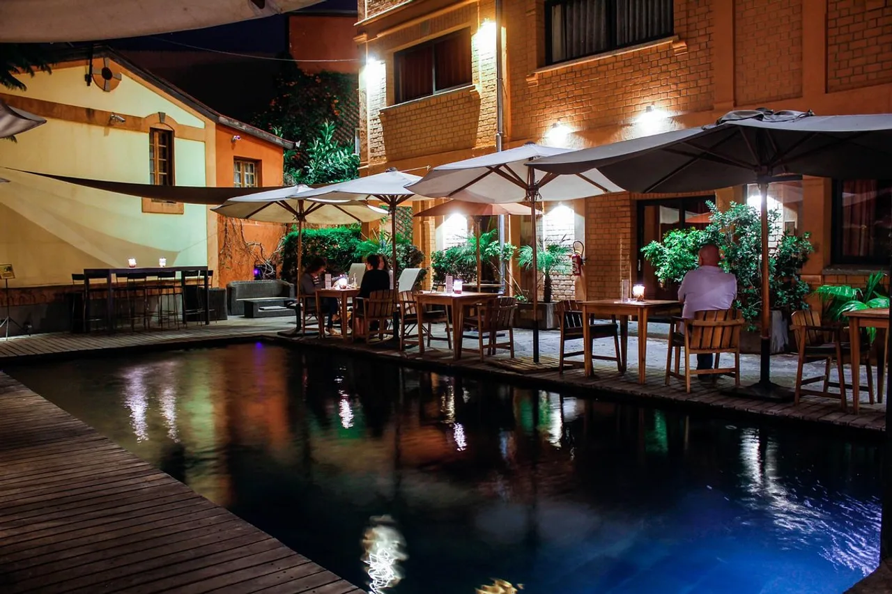 Hotel Sakamanga — ภาพห้องพักและบรรยากาศ