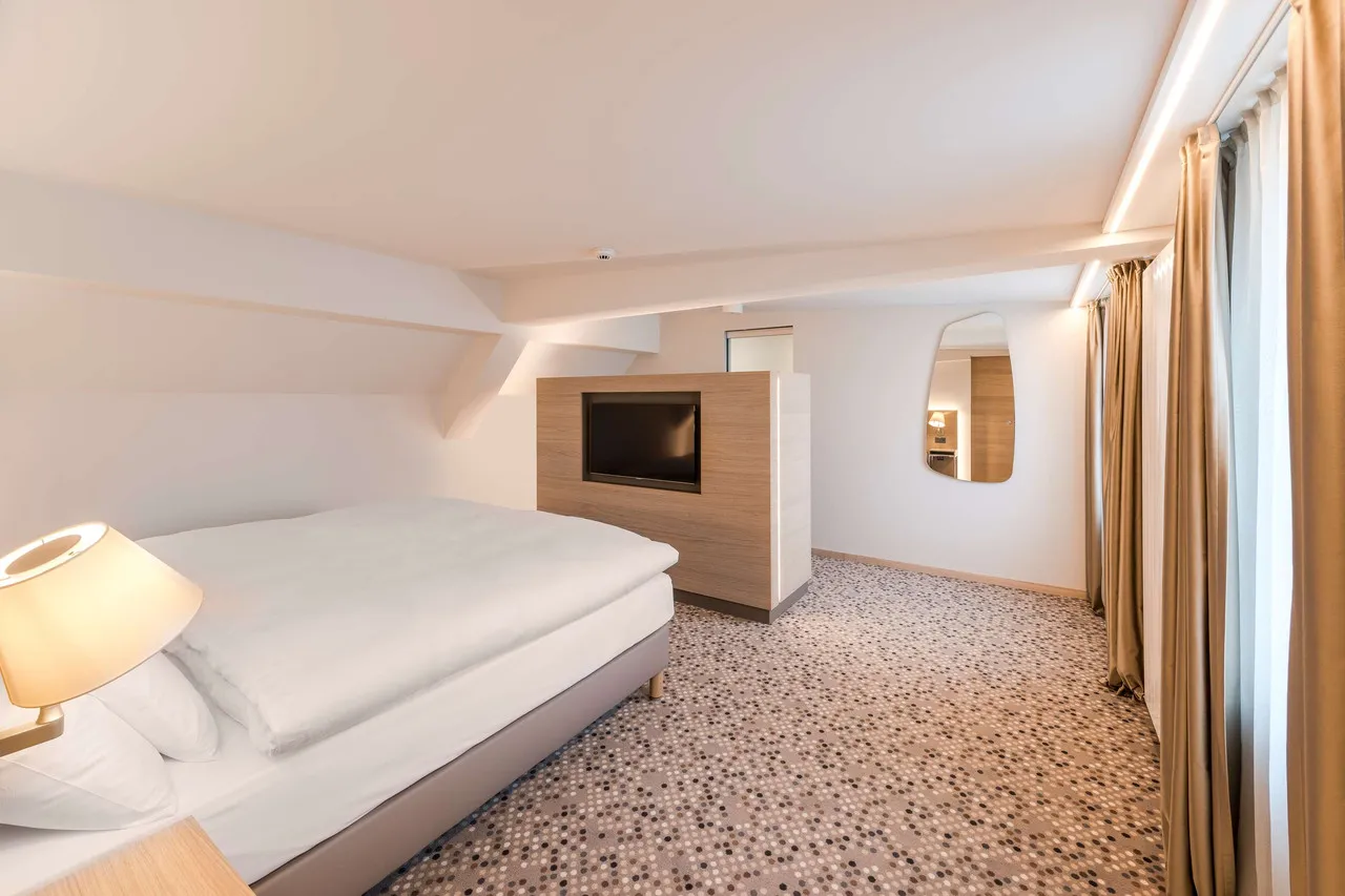 Hotel Savoy Bern — rooms and atmosphere