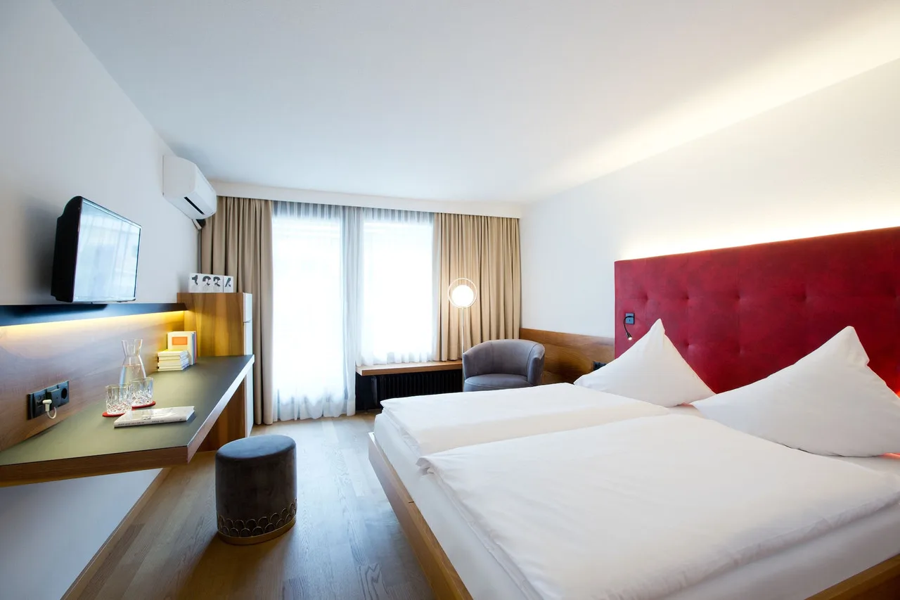 Hotel Schwärzler — ภาพห้องพักและบรรยากาศ