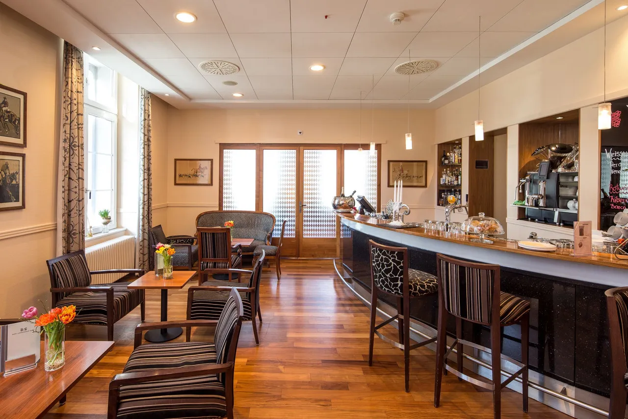 Hotel Schweizerhof Basel — rooms and atmosphere