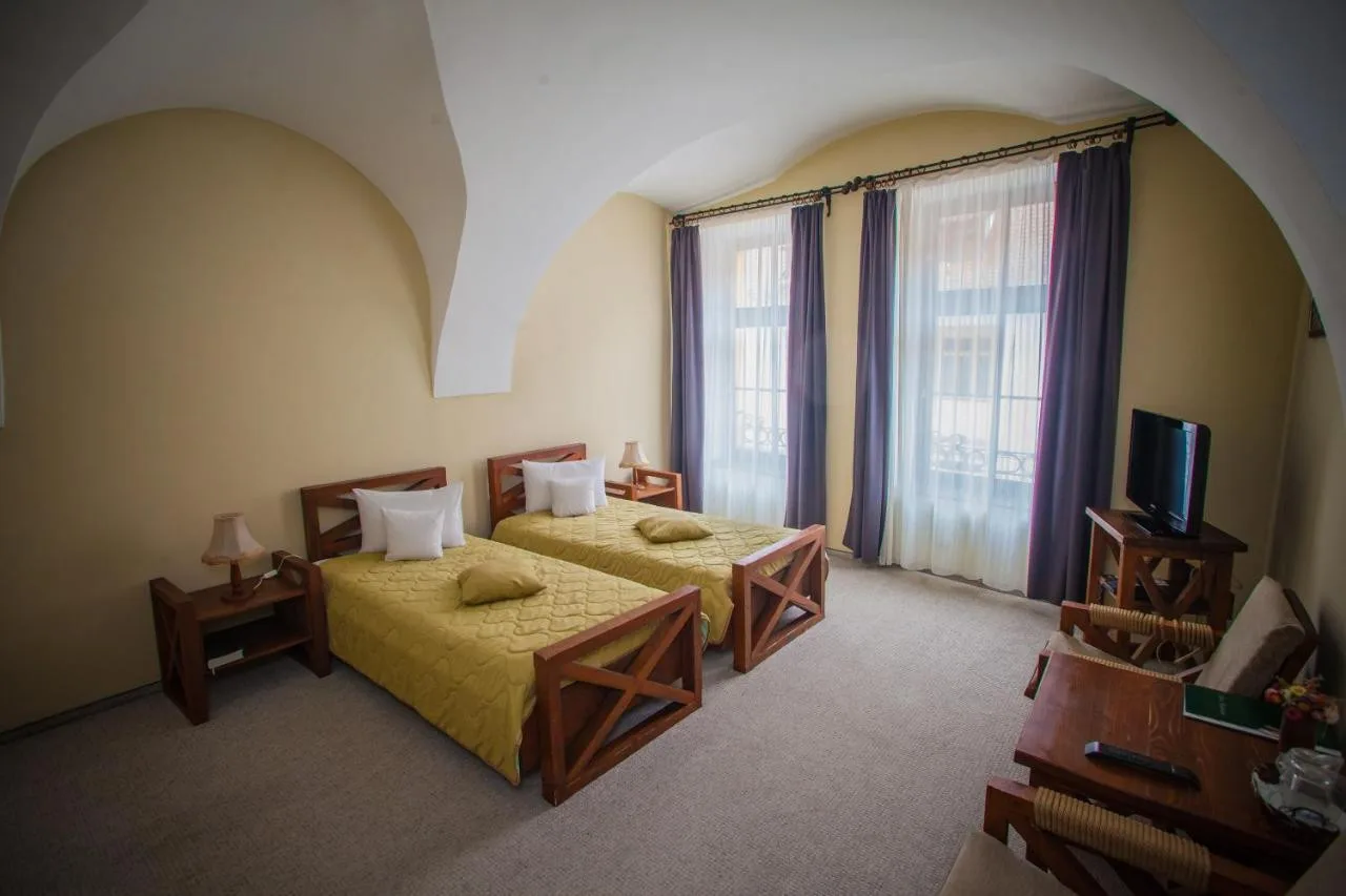 Hotel Sighisoara — ซีกีโชอารา