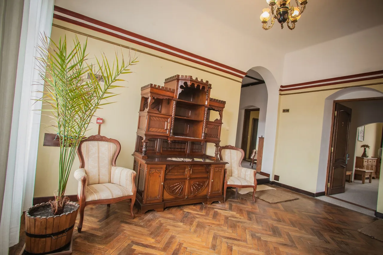 Hotel Sighisoara — ภาพห้องพักและบรรยากาศ