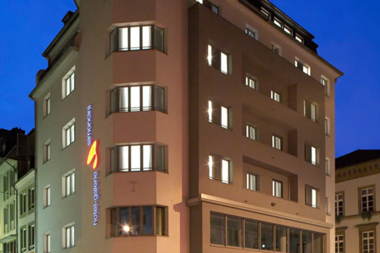 Hotel Simoncini — ภาพห้องพักและบรรยากาศ