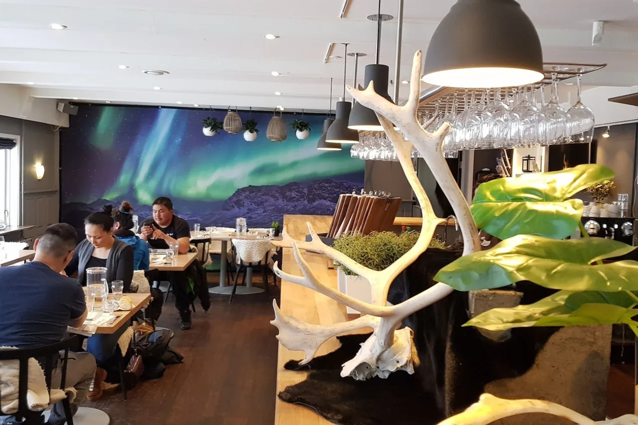 Hotel Sisimiut — ภาพห้องพักและบรรยากาศ