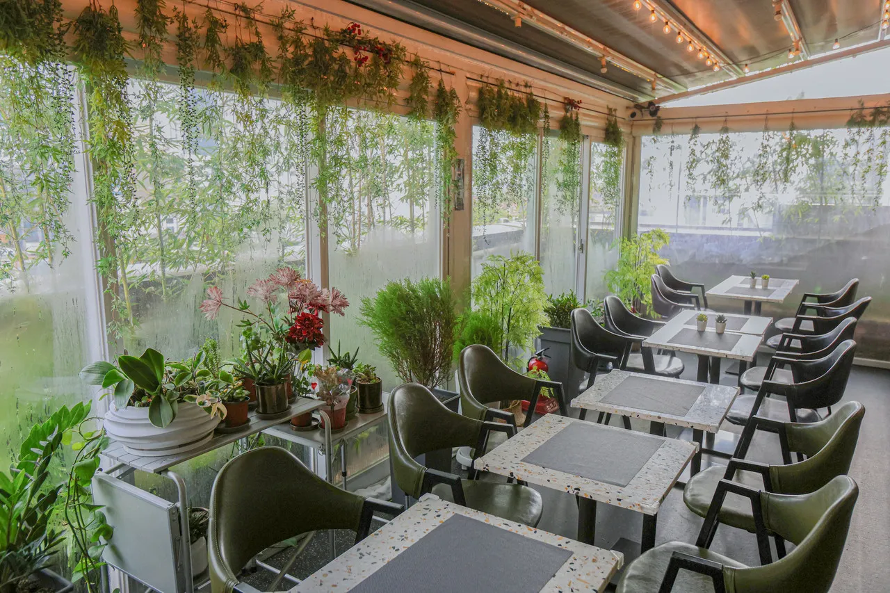 Hotel Skypark Myeongdong — rooms and atmosphere