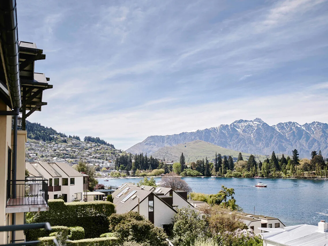 Hotel St Moritz Queenstown – MGallery — rooms and atmosphere