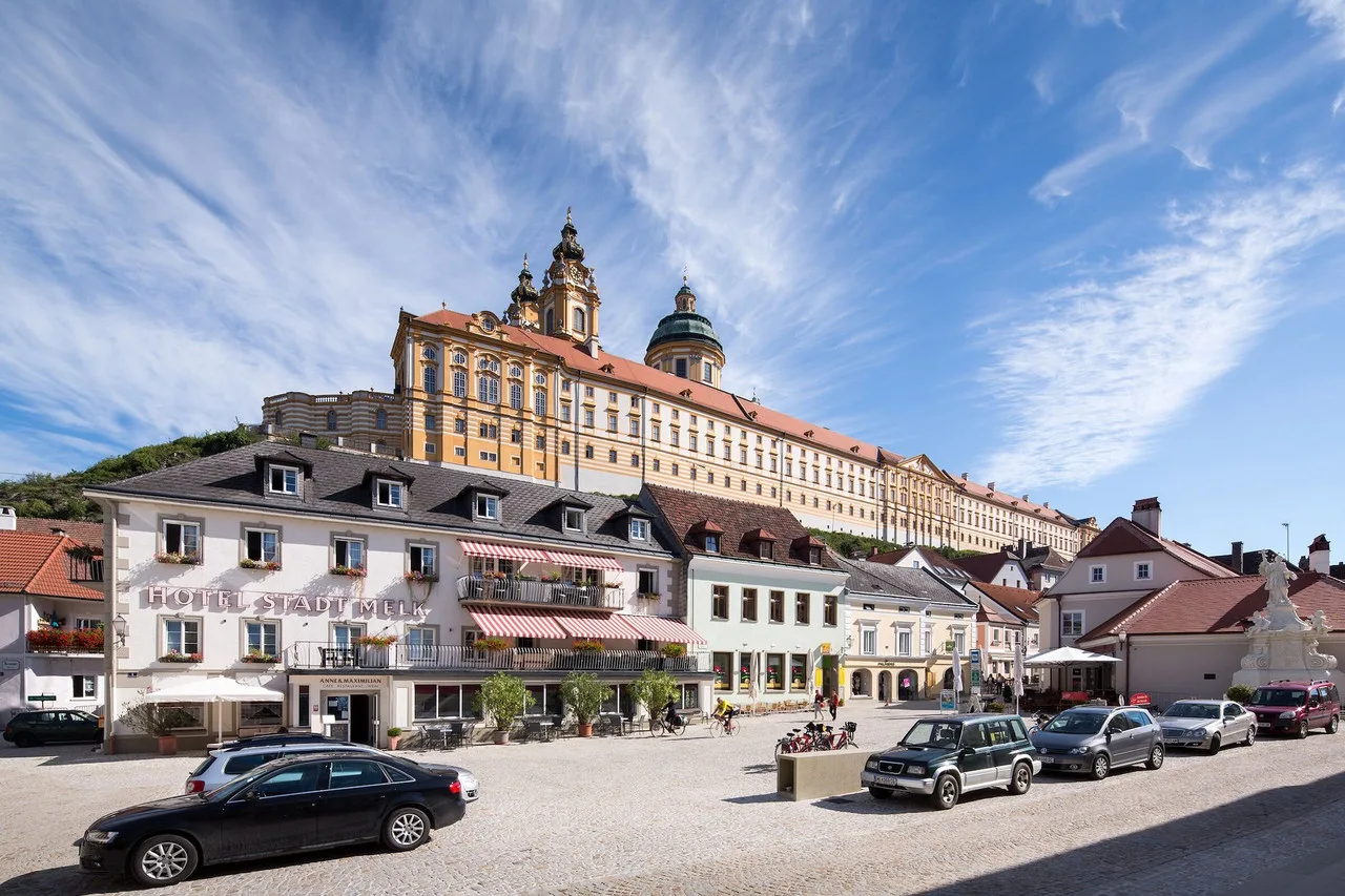 Hotel Stadt Melk — เมลค์