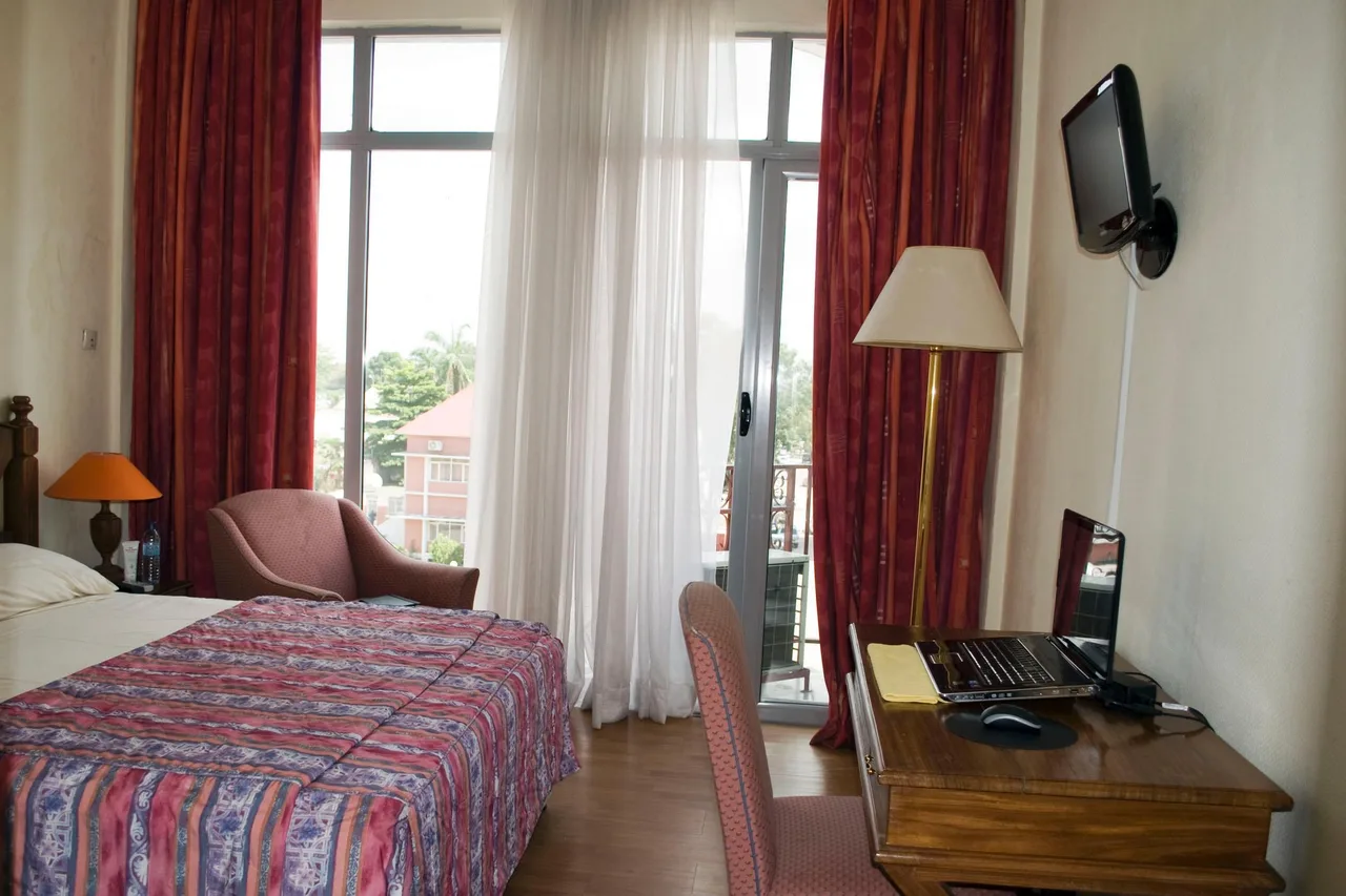 Hotel Sultani — ภาพห้องพักและบรรยากาศ