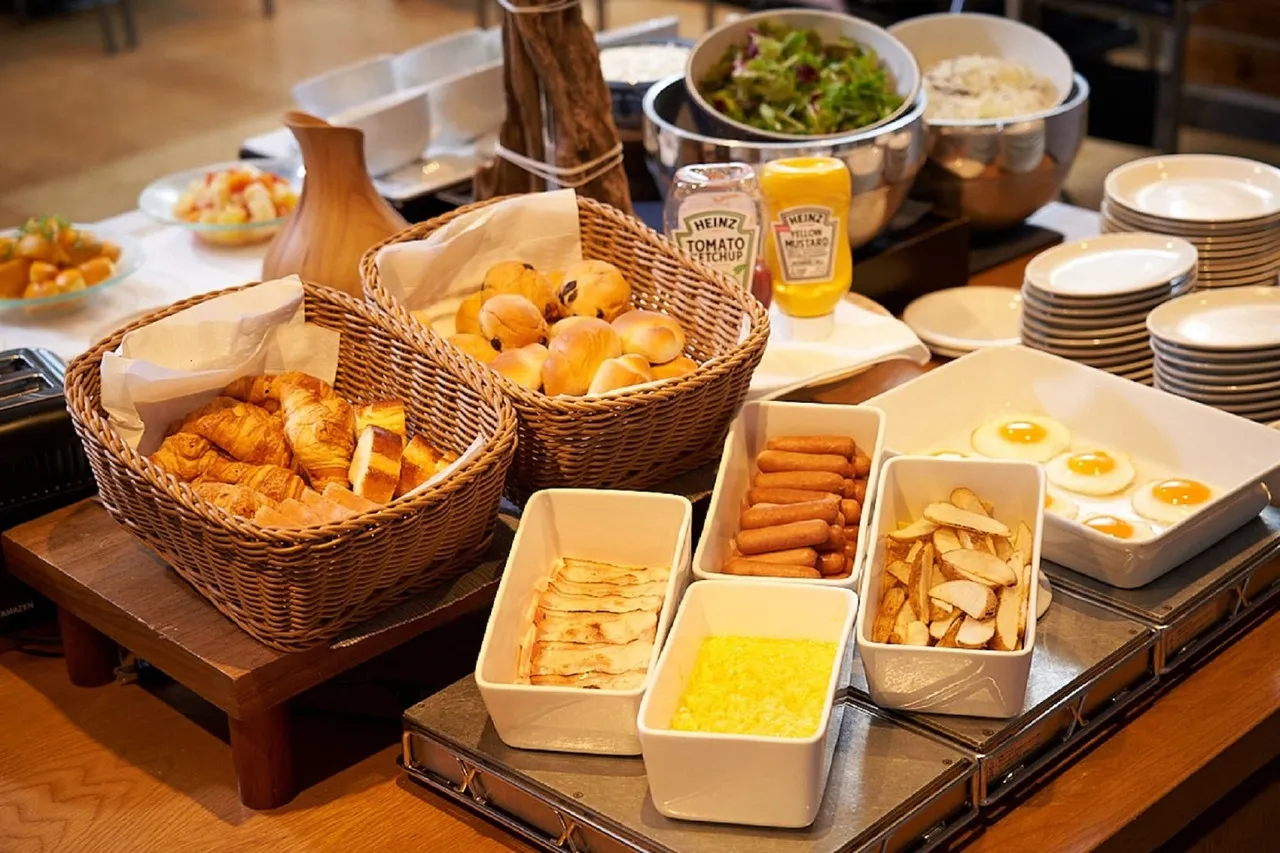 Hotel Sunroute Ginza — rooms and atmosphere
