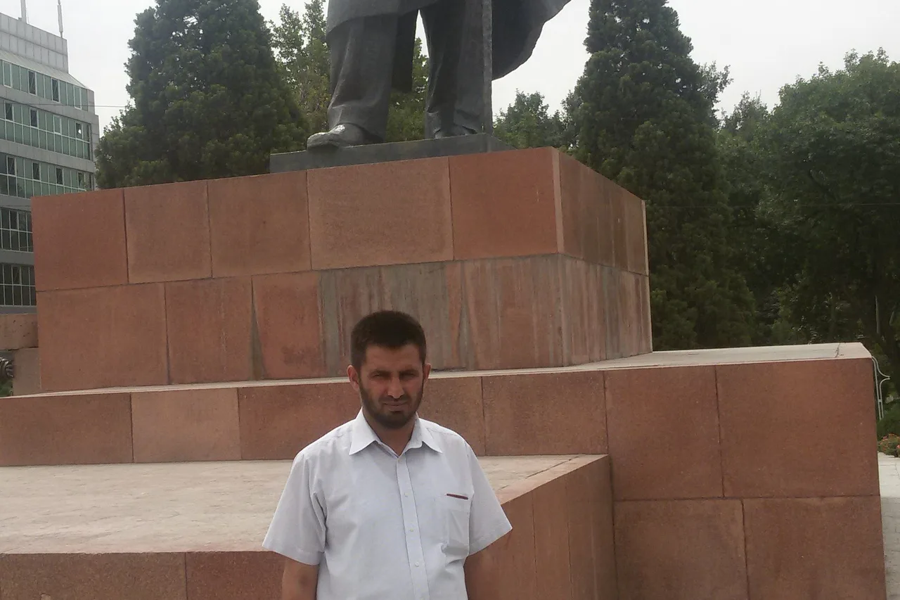 Hotel Tajikistan — ภาพห้องพักและบรรยากาศ