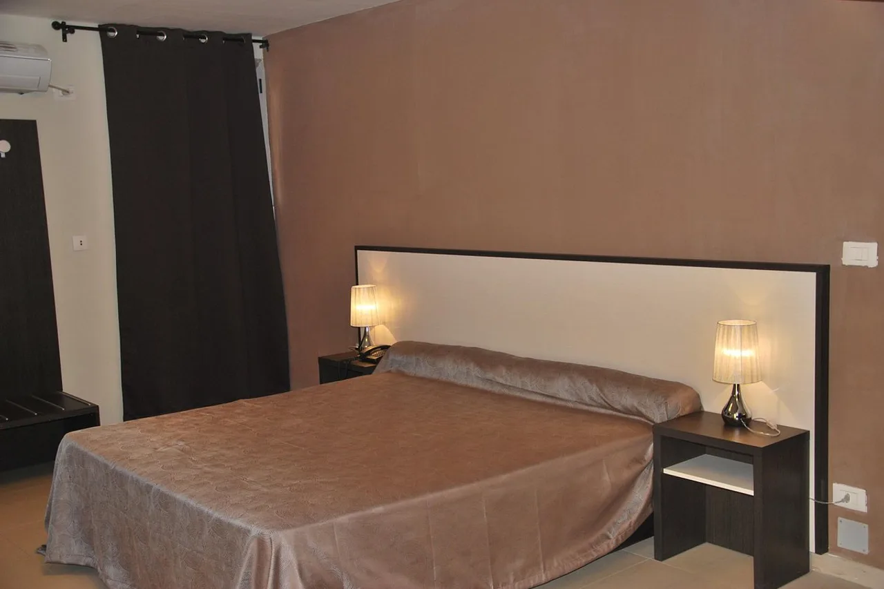 Hôtel Terminus — rooms and atmosphere
