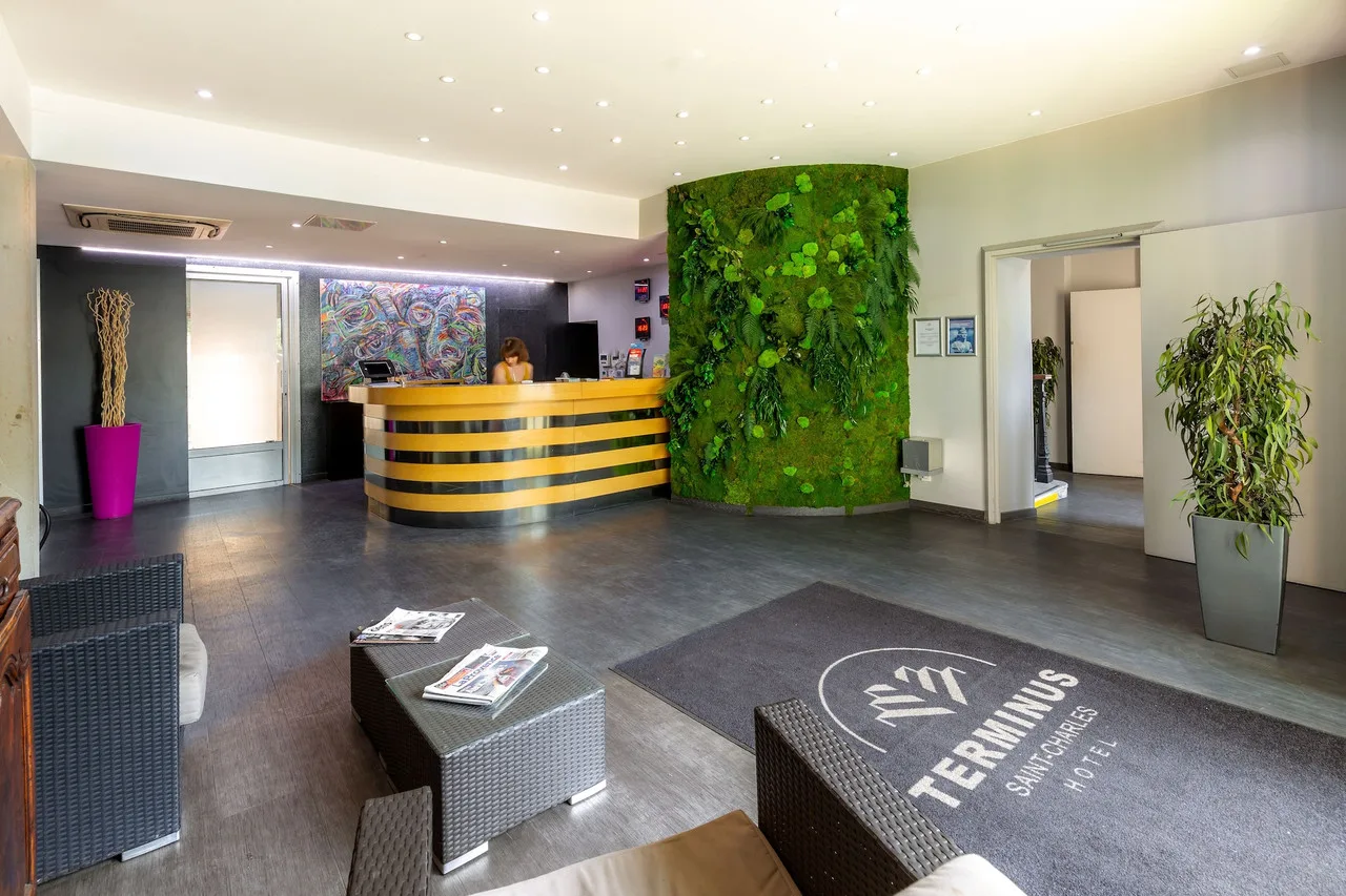 Hotel Terminus Saint-Charles — rooms and atmosphere