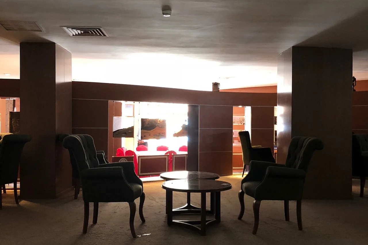 Hotel Tfeila Nouakchott — โรงแรมในนูแอกชอตต์