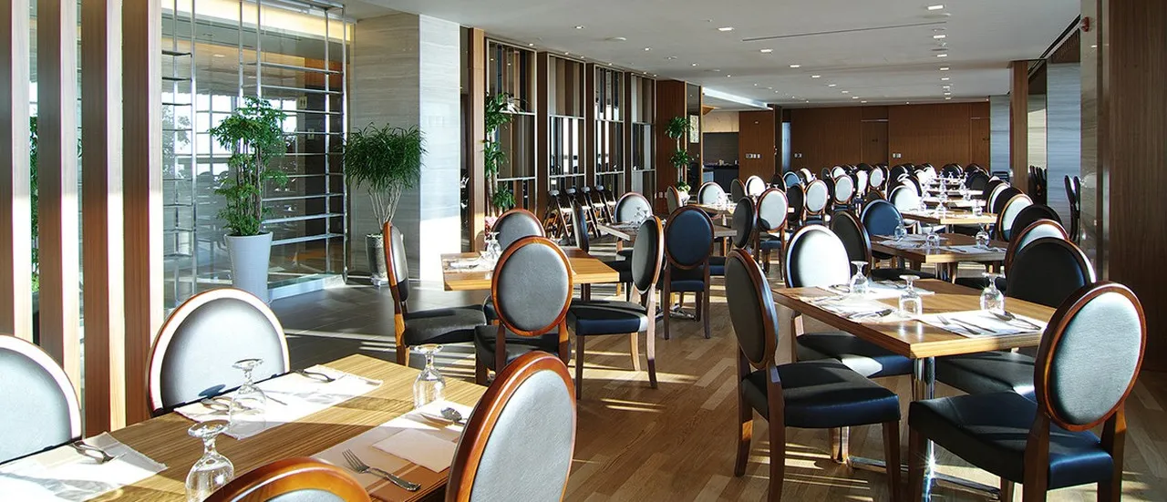 Hotel The Class 300 Sokcho — rooms and atmosphere