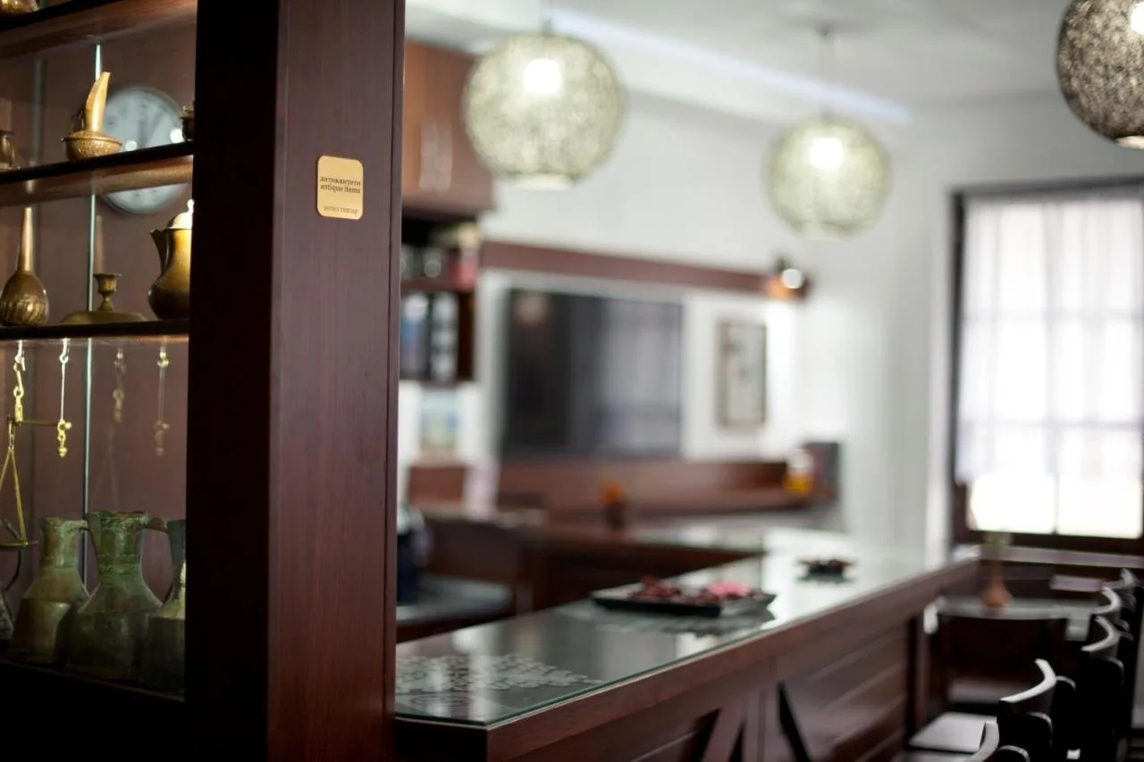 Hotel Theatre — ภาพห้องพักและบรรยากาศ
