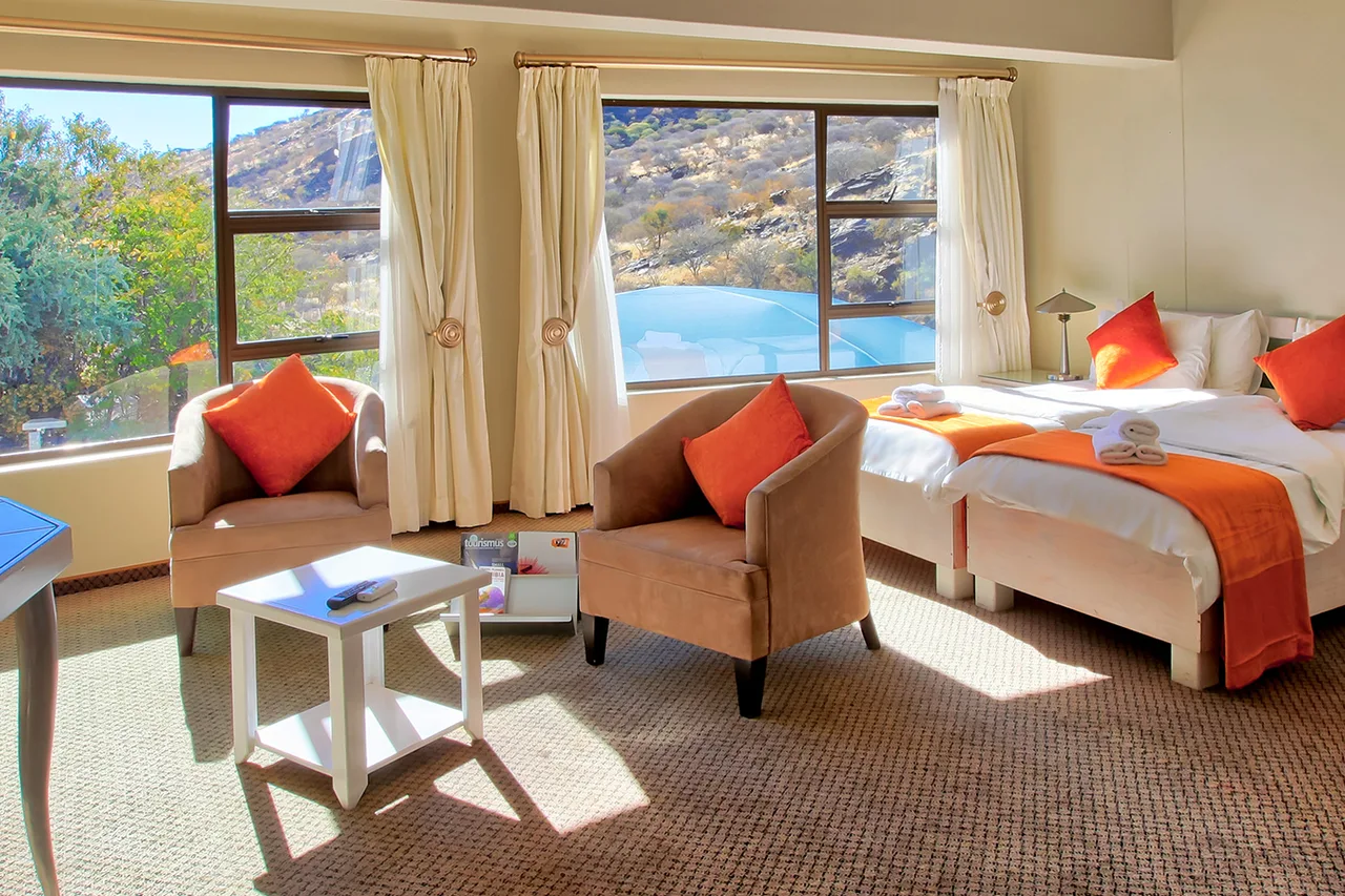 Hotel Thule — ภาพห้องพักและบรรยากาศ