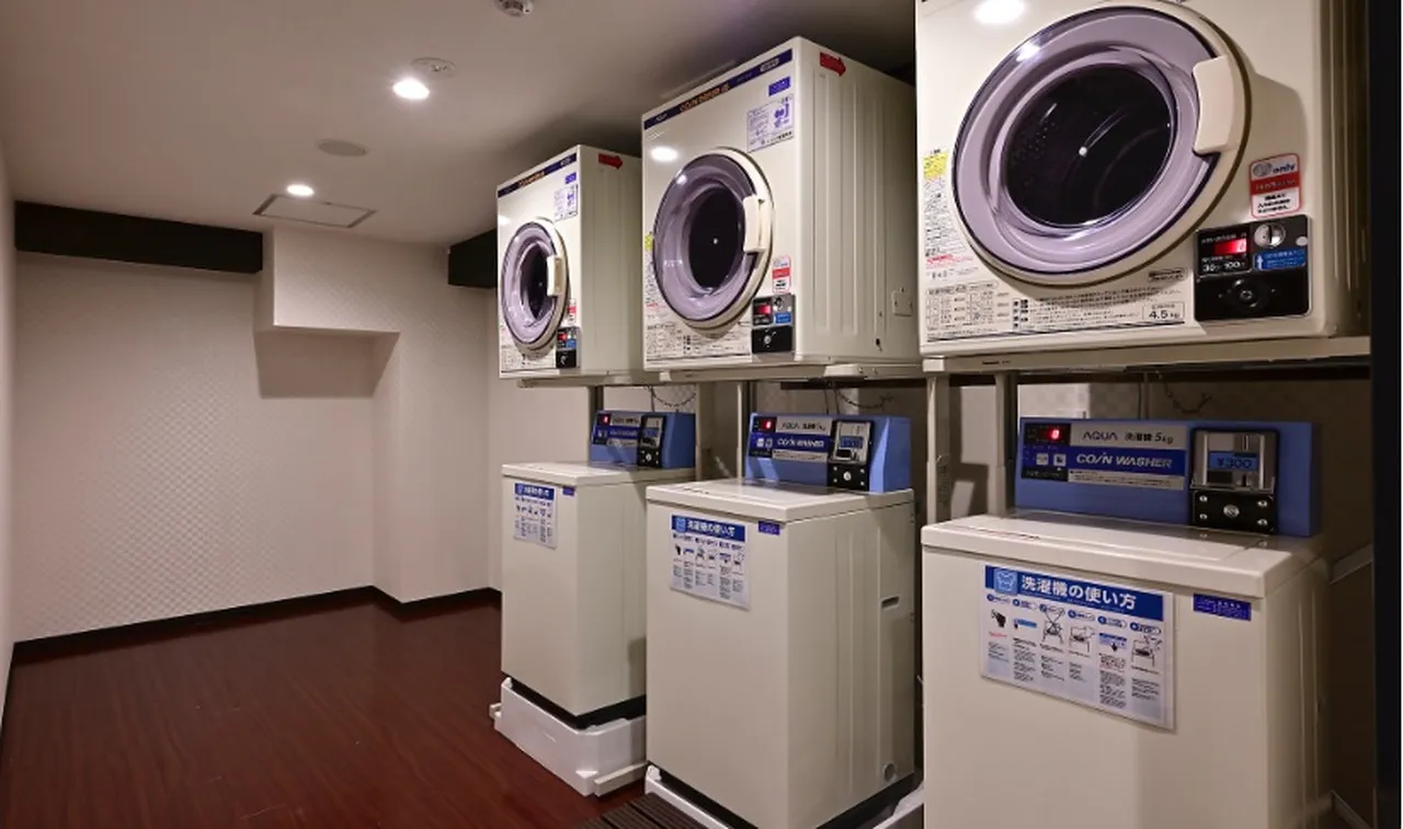 Hotel Tomariya Ueno — rooms and atmosphere