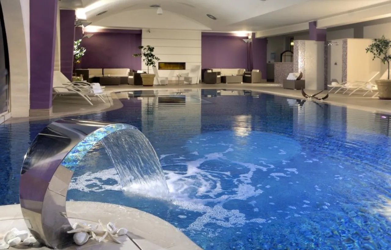 Hotel Touring Rimini — rooms and atmosphere