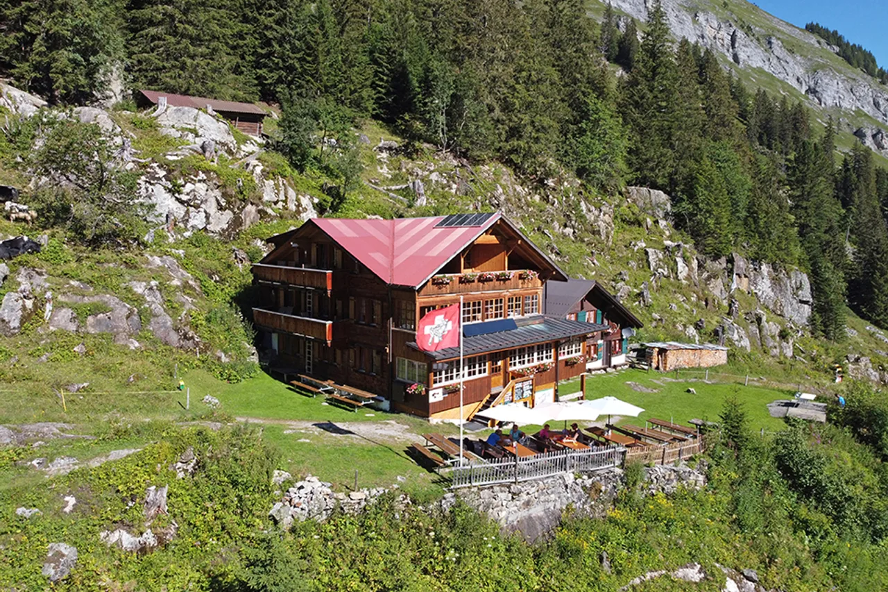 Hotel Tschingelhorn — rooms and atmosphere