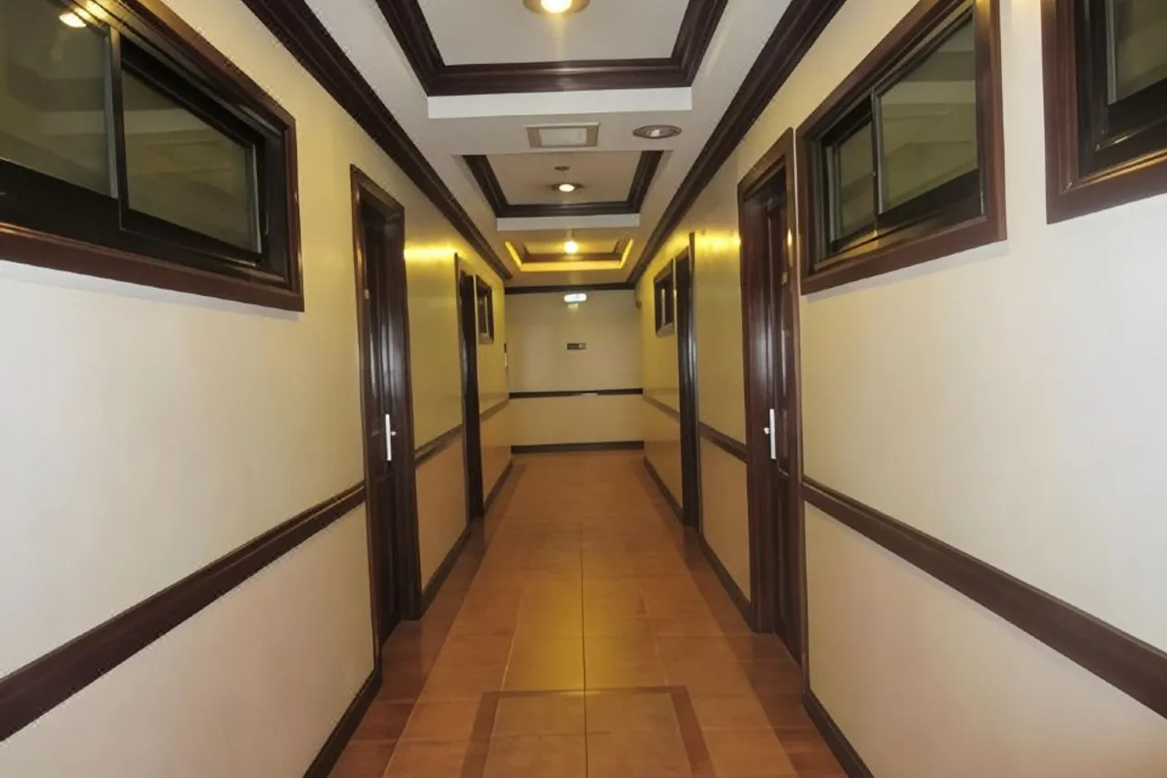 Hotel Veniz — ภาพห้องพักและบรรยากาศ