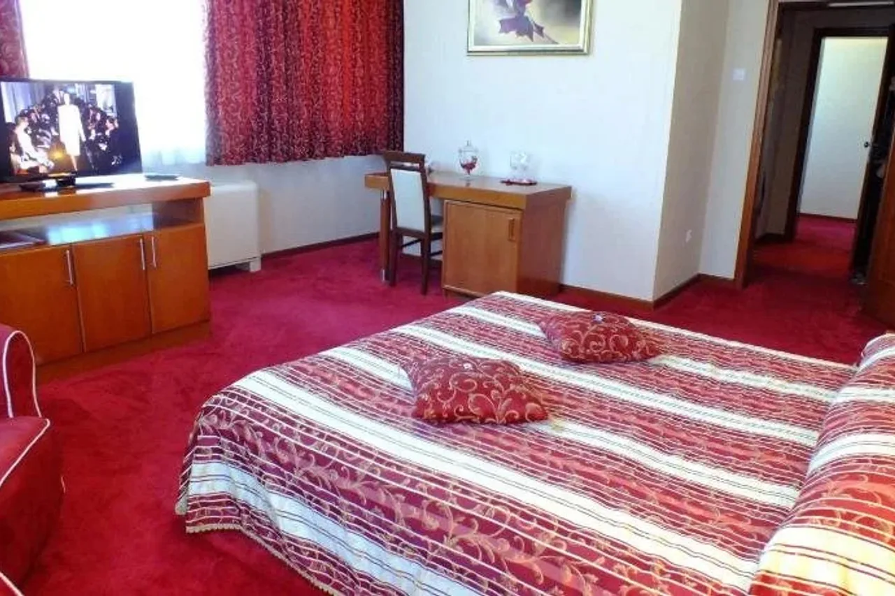 Hotel Vidović — ภาพห้องพักและบรรยากาศ